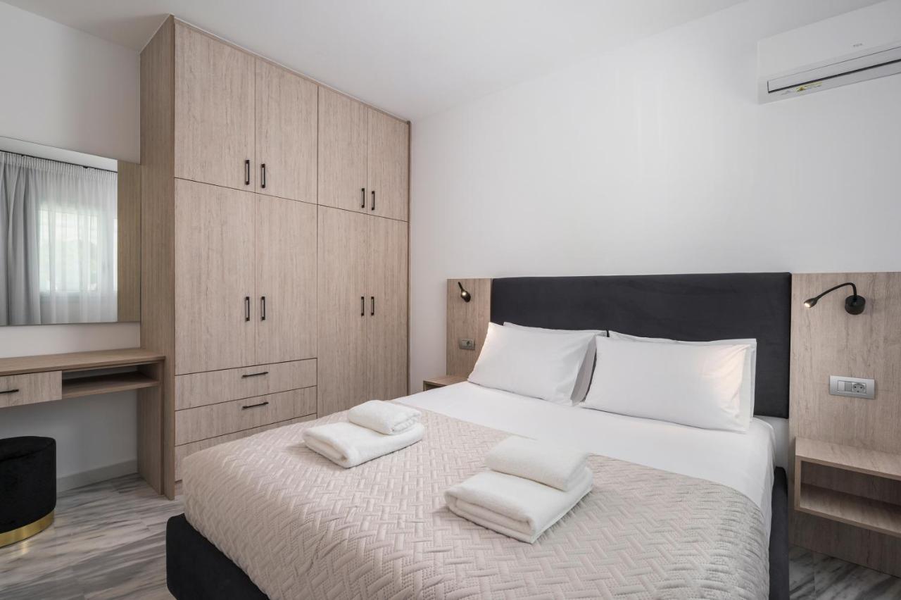 Quarters Luxury Apts Hriszí Aktí Haniá Kültér fotó