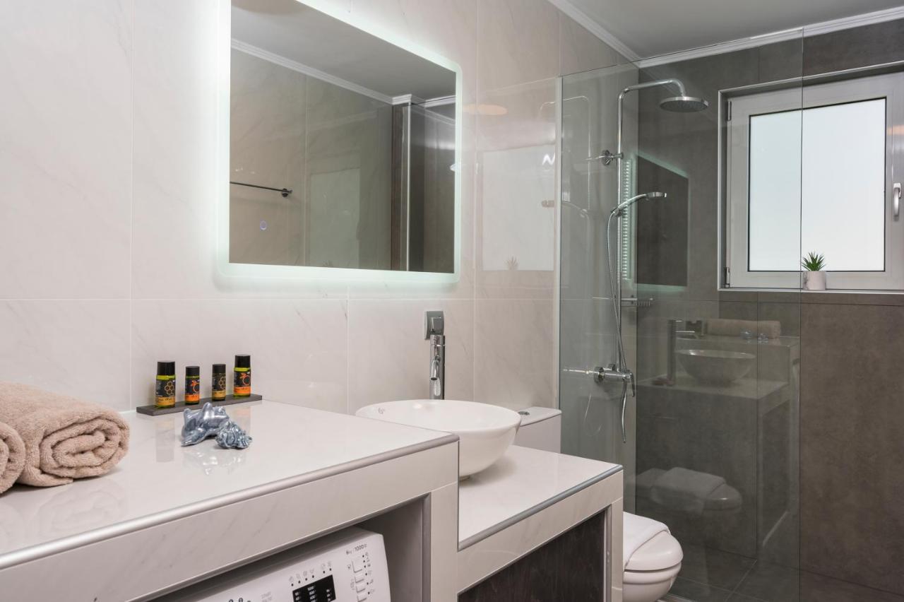 Quarters Luxury Apts Hriszí Aktí Haniá Kültér fotó