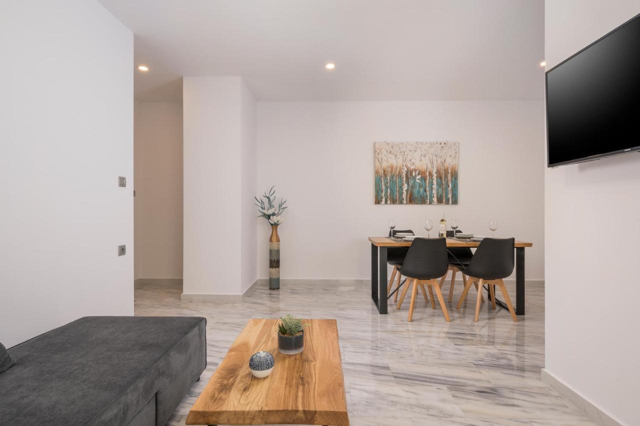 Quarters Luxury Apts Hriszí Aktí Haniá Kültér fotó