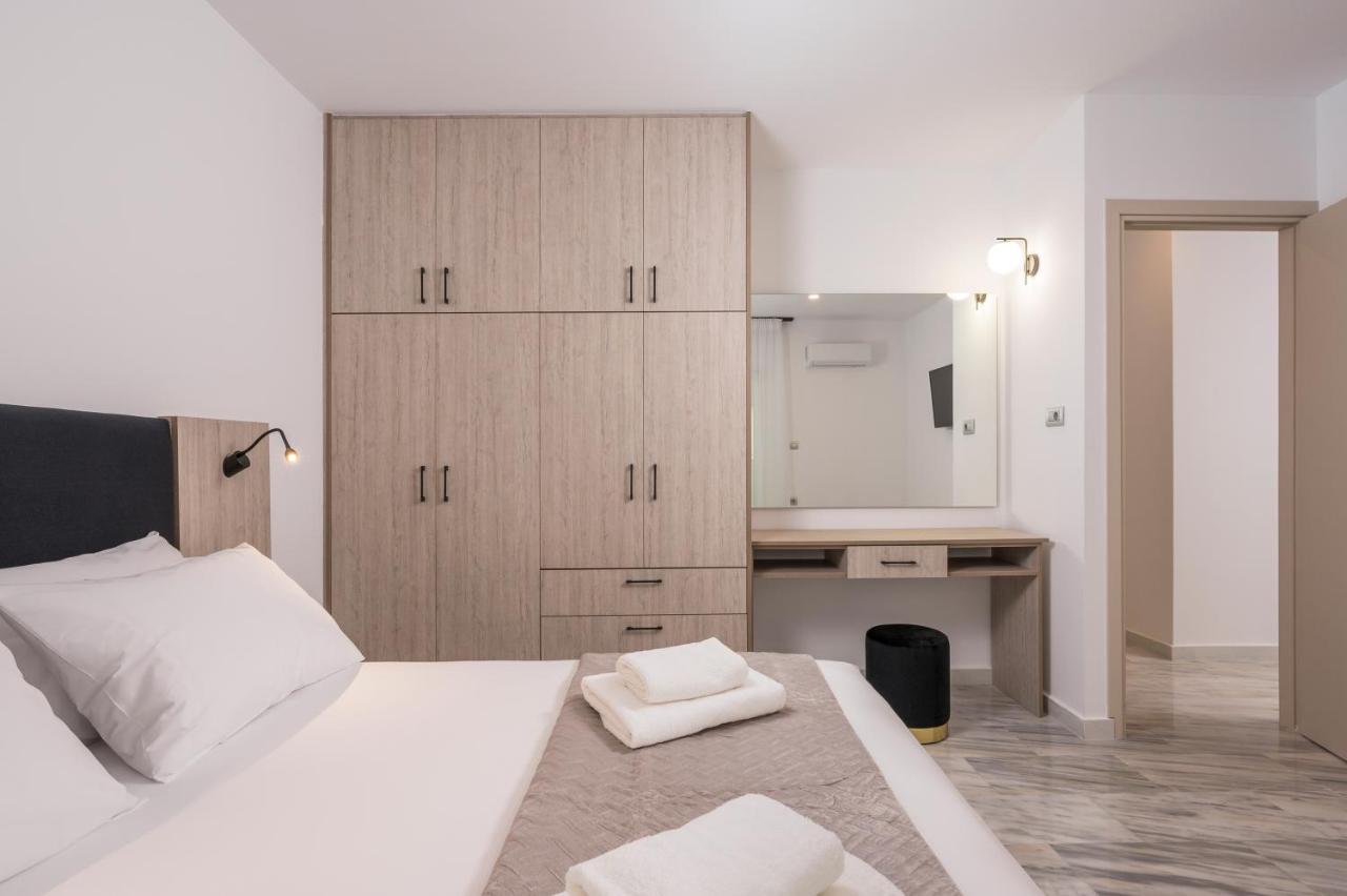 Quarters Luxury Apts Hriszí Aktí Haniá Kültér fotó