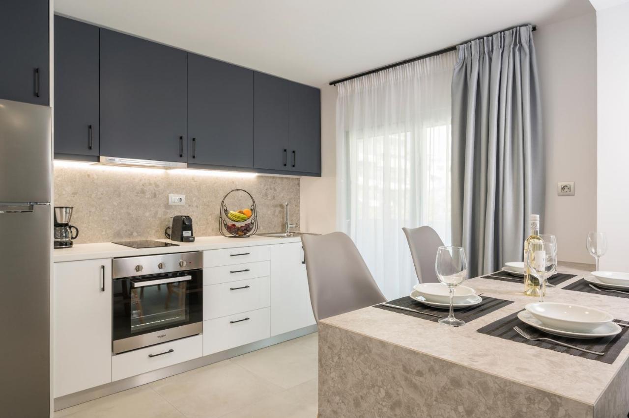 Quarters Luxury Apts Hriszí Aktí Haniá Kültér fotó