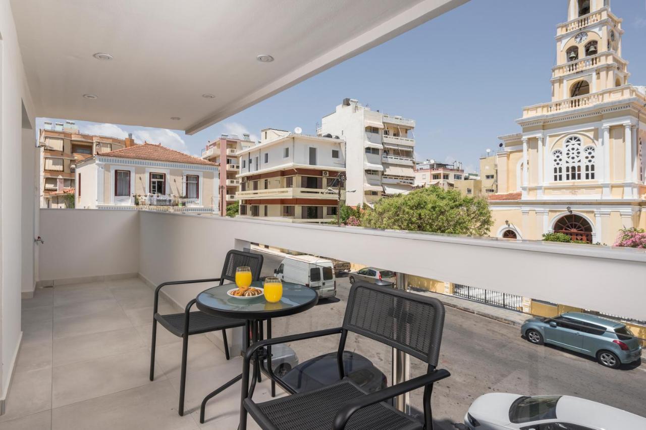 Quarters Luxury Apts Hriszí Aktí Haniá Kültér fotó